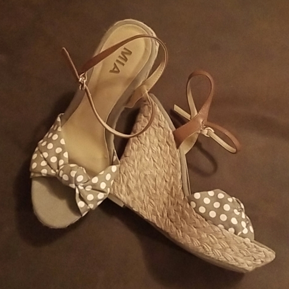MIA Shoes - NWOB Mia Wedges Espadrille Sandals Size 9